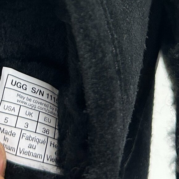 UGG Scuff Slipper in Black Size US 5 (Women) - Picture 6 of 8